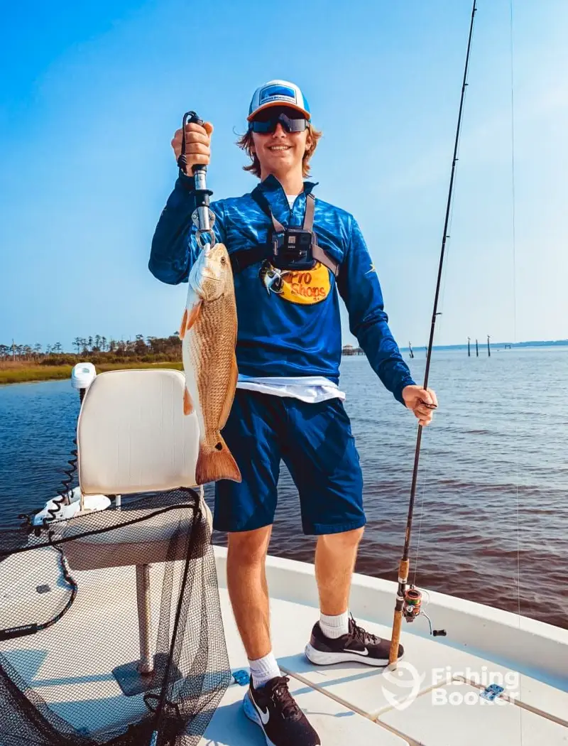 Reel Teal Charters – 22' Bull's Bay charter image 5