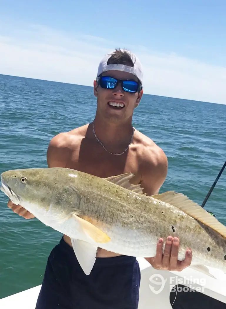 Circle Bak Fishing charter image 6